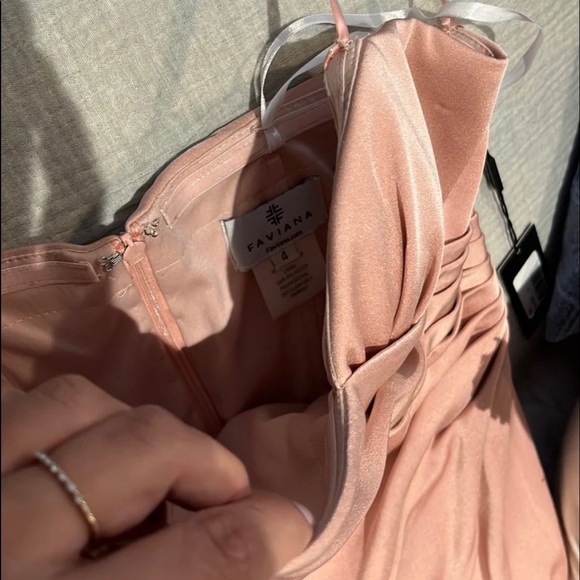 SOLD Long Formal Dress > Size 4 > Light Pink > Strapless/Padded - Picture 10 of 11